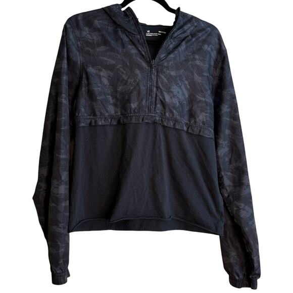 Under Armour Hoodie Sweater Jumper Men Small Gray Camouflage Fitted Light Weight - Picture 1 of 8